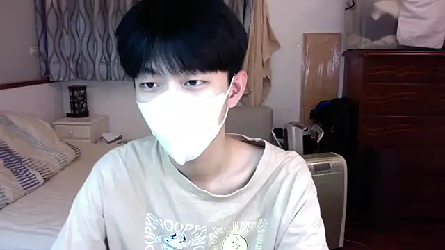 kai101010 online show from 10-31-25, 04:14