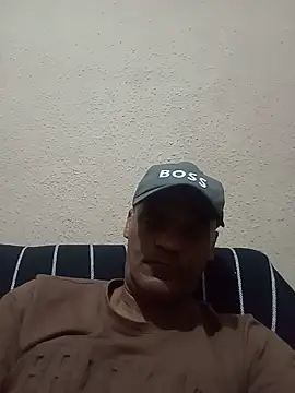 Snapshot of JeffersonRay chatting on 05-18-26, 03:39 JeffersonRay online show from 05-18-26, 03:39