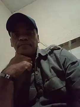Snapshot of JeffersonRay chatting on 06-06-26, 07:13 JeffersonRay online show from 06-06-26, 07:13