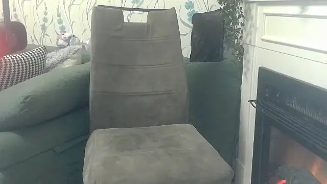 Hot SkinnyGirl online show from 10-31-25, 11:18