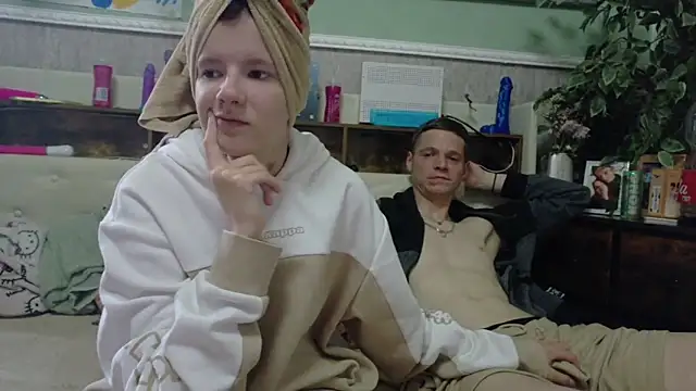 Hot SkinnyGirl online show from 05-03-26, 01:36