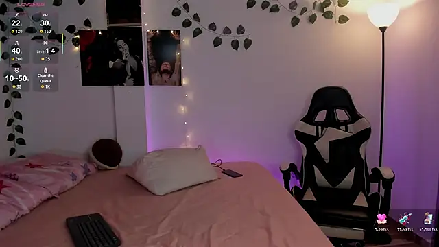 Snapshot of SophiieParkeer chatting on 11-06-25, 06:34 SophiieParkeer online show from 11-06-25, 06:34