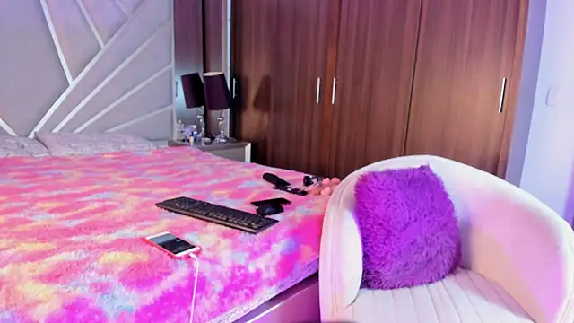 LiaRusselll  online show from 09-24-25, 08:04