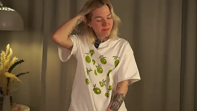 DianeHonnette online show from 04-04-26, 07:20