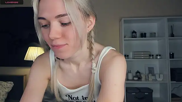 DianeHonnette online show from 12-22-25, 07:14