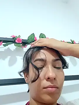 RouseWhitte online show from 11-30-25, 04:19