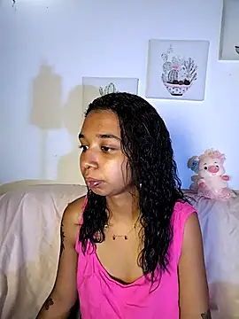 Suzanelee1 online show from 10-17-25, 02:04