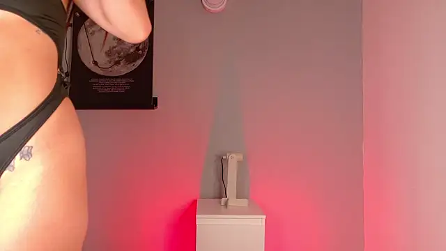 KeendraFox  online show from 03-02-26, 11:17