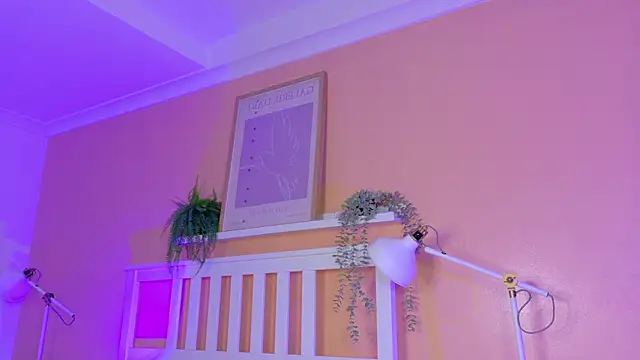 KeendraFox  online show from 04-08-26, 10:06