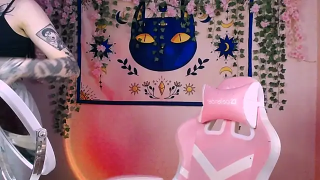 MollyKissy online show from 05-03-26, 05:45