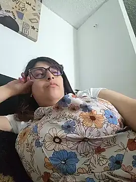 queenalexxa111 online show from 03-28-26, 06:20