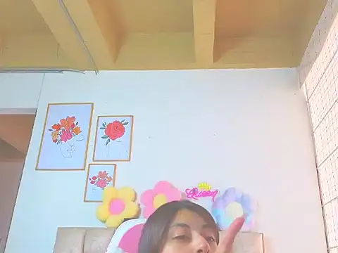 queenalexxa111 online show from 09-23-25, 04:03