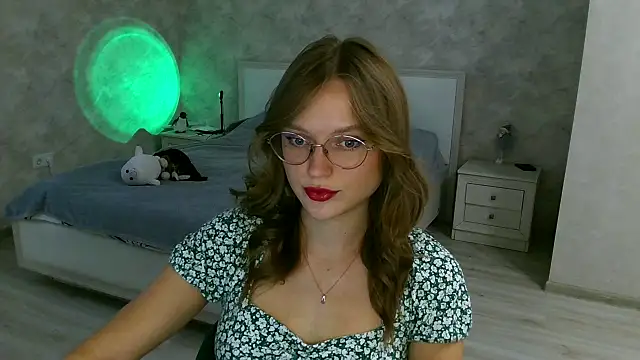 Miss Diamond Maria online show from 09-26-25, 10:00