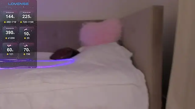 CrystalSoul  online show from 12-22-25, 03:28