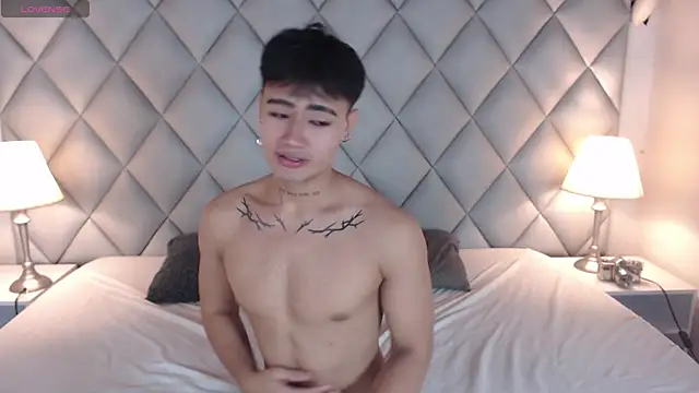 Clement Reyes online show from 10-10-25, 01:23