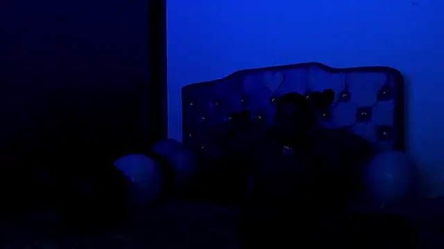 IslaRose7 online show from 02-14-26, 06:08