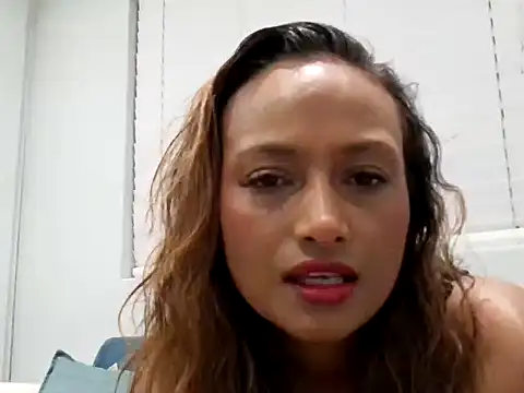 Snapshot of Queen-Of-The-South chatting on 10-10-25, 06:31 Queen-Of-The-South online show from 10-10-25, 06:31