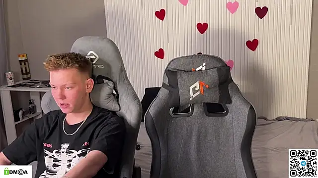 Eaton  online show from 03-22-26, 03:57