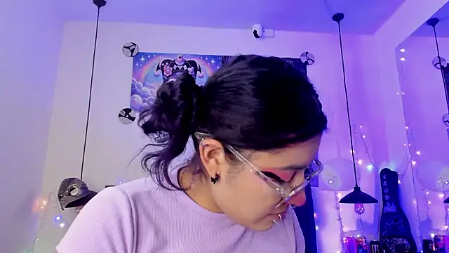 SabrinaV  online show from 07-23-26, 11:29