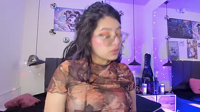 SabrinaV  online show from 06-22-26, 11:18