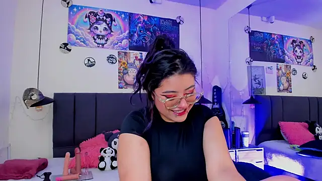 SabrinaV  online show from 06-16-26, 11:21