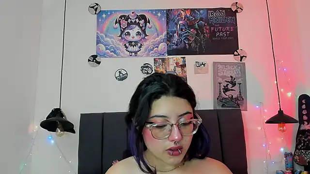 SabrinaV  online show from 05-08-26, 11:25