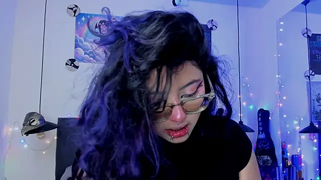 SabrinaV  online show from 07-15-26, 11:28