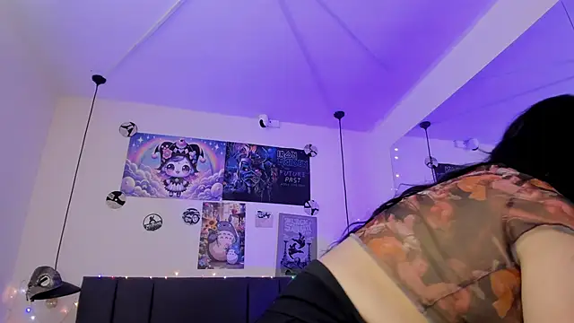 SabrinaV  online show from 06-01-26, 11:10