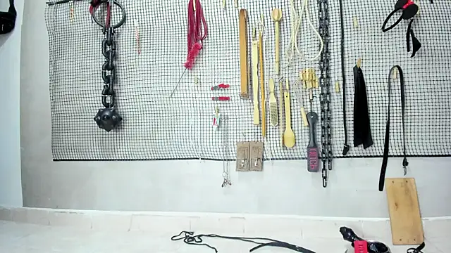Snapshot of BDSM_MEDUZA chatting on 02-08-26, 01:09 BDSM MEDUZA online show from 02-08-26, 01:09