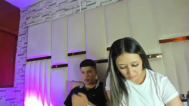 Snapshot of ANLLELOAndANGELA chatting on 05-18-26, 04:45 ANLLELOAndANGELA online show from 05-18-26, 04:45