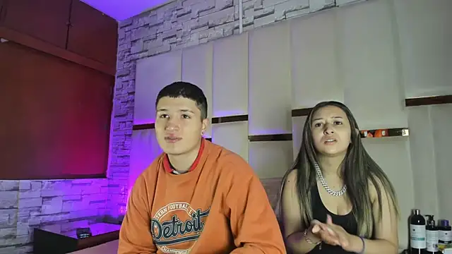 Snapshot of ANLLELOAndANGELA chatting on 04-25-26, 05:10 ANLLELOAndANGELA online show from 04-25-26, 05:10