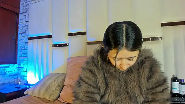 Snapshot of ANLLELOAndANGELA chatting on 04-19-26, 04:41 ANLLELOAndANGELA online show from 04-19-26, 04:41