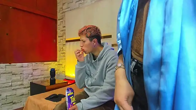 Snapshot of ANLLELOAndANGELA chatting on 02-13-26, 04:40 ANLLELOAndANGELA online show from 02-13-26, 04:40