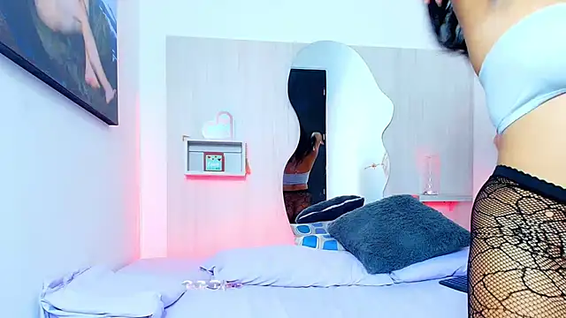 Selenegomezz online show from 10-10-25, 07:58