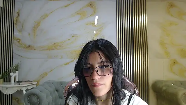 Snapshot of helena1_s chatting on 10-02-25, 08:01 helena1 s online show from 10-02-25, 08:01