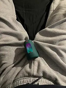 Snapshot of gymratforyouu chatting on 02-11-26, 01:27 gymratforyouu online show from 02-11-26, 01:27