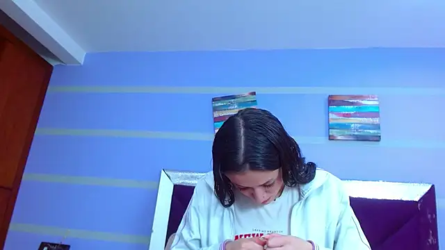 Emily Swiftt online show from 11-15-25, 03:43