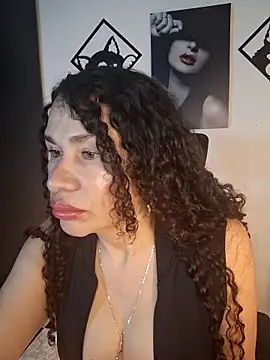 Snapshot of Lina_444 chatting on 05-08-26, 01:31 Lina 444 online show from 05-08-26, 01:31