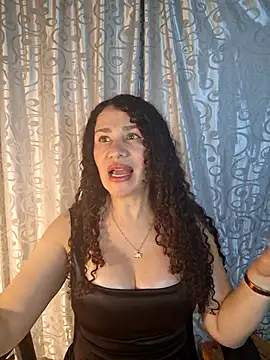 Snapshot of Lina_444 chatting on 05-10-26, 02:04 Lina 444 online show from 05-10-26, 02:04