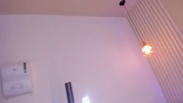 Snapshot of rossvega chatting on 09-27-25, 07:42 rossvega online show from 09-27-25, 07:42