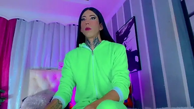 Julia Bulette1 online show from 04-10-26, 01:18