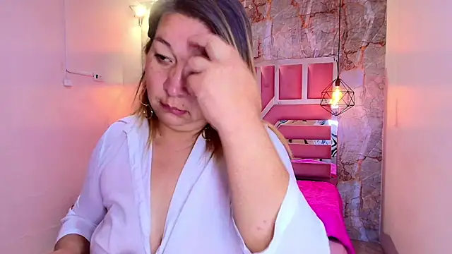 MaylinRosse  online show from 03-31-26, 06:43