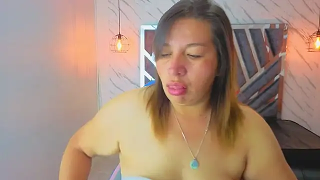 MaylinRosse  online show from 06-24-26, 06:50