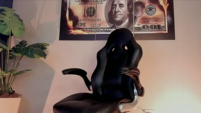 chrizmacgregor online show from 12-19-25, 02:26