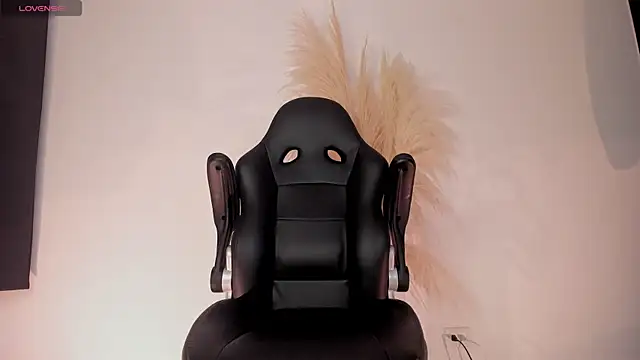 chrizmacgregor online show from 10-14-25, 09:36