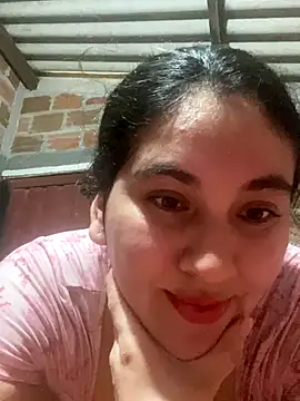 Snapshot of lunasexyhot18 chatting on 09-19-25, 06:45 lunasexyhot18 online show from 09-19-25, 06:45