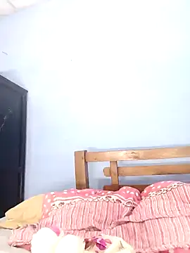 little onixx online show from 10-24-25, 01:54