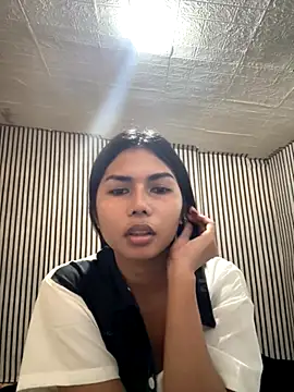 Snapshot of Sexy-Davina chatting on 10-02-25, 05:05 Sexy-Davina online show from 10-02-25, 05:05