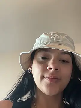 Snapshot of Mia_fire666 chatting on 12-02-25, 11:17 Mia fire666 online show from 12-02-25, 11:17