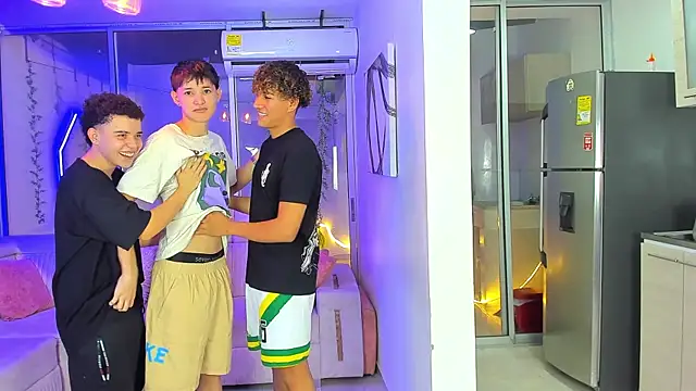 Snapshot of Houseofwarrios chatting on 01-17-26, 05:33 Houseofwarrios online show from 01-17-26, 05:33